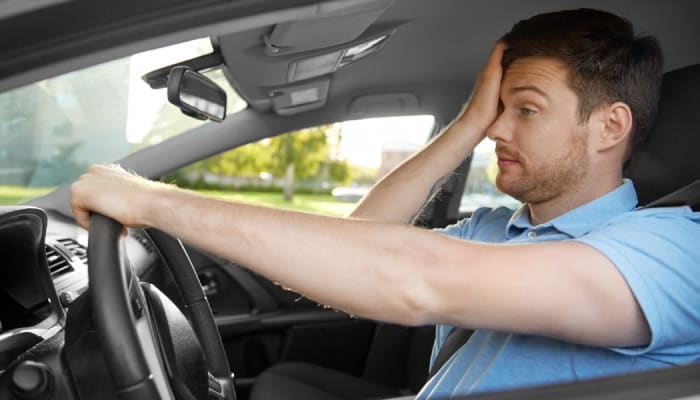 مقابله با خستگی و خواب آلودگی حین رانندگی