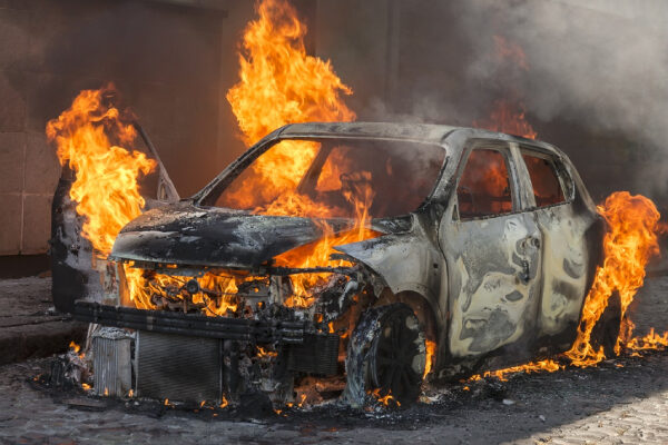 امداد خودرو در مواقع آتش‌سوزی خودرو