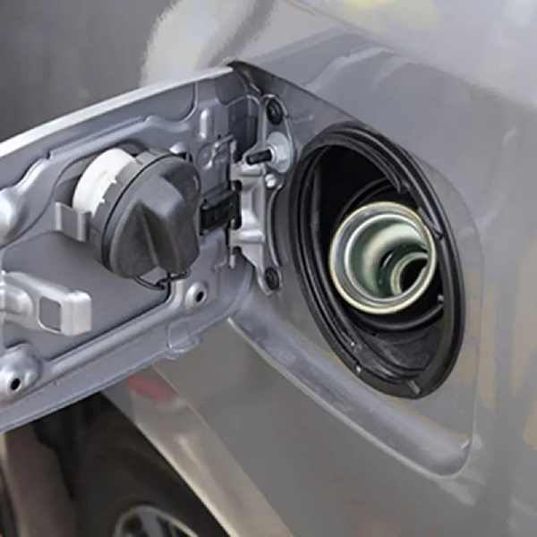 چرا باک بنزین هوا میگیرد؟