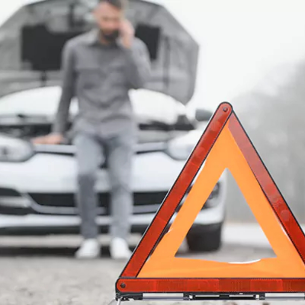 راهنمای انتخاب بهترین خدمات امداد خودرو برای سفرهای جاده‌ای